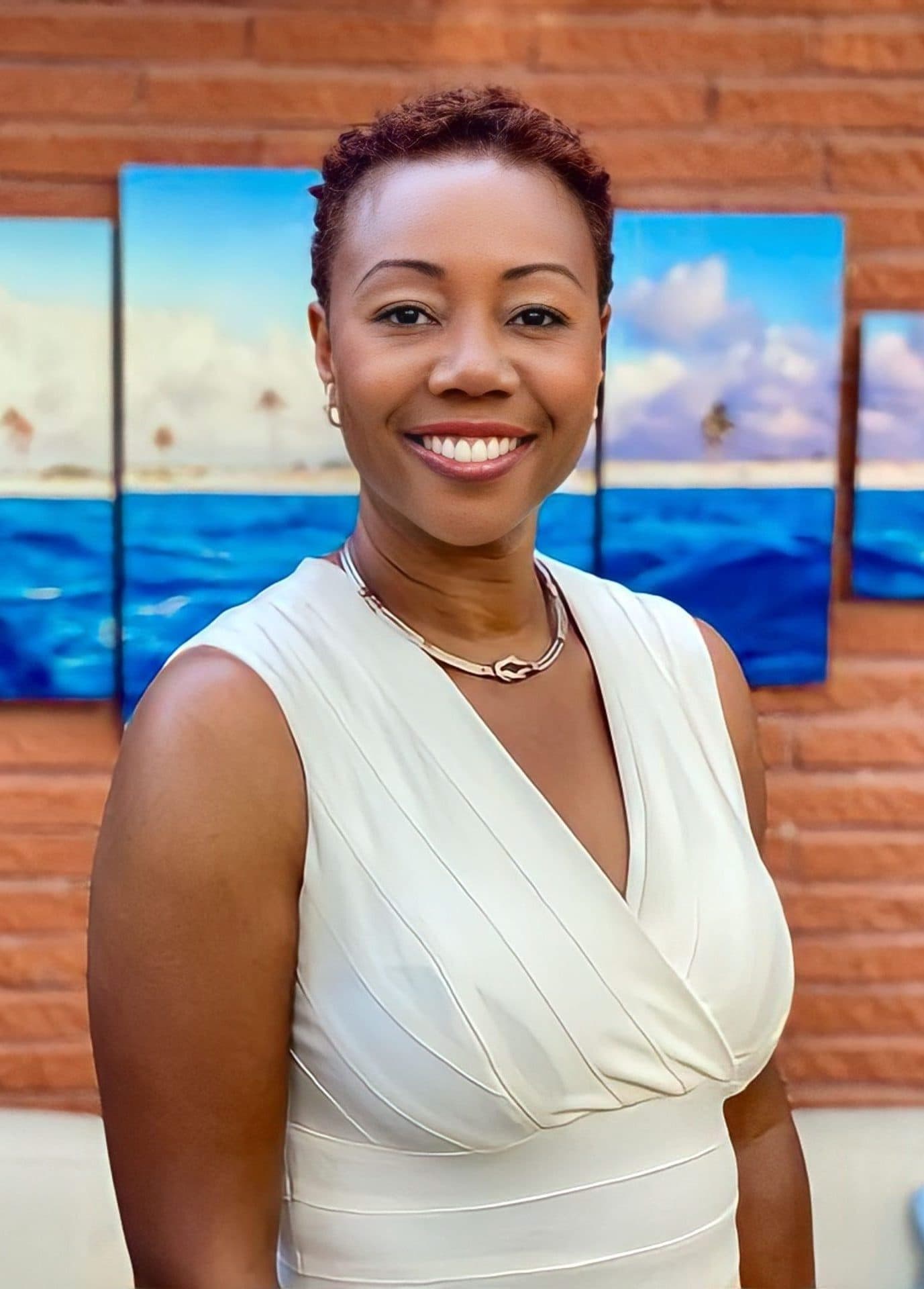 Antoinette in office