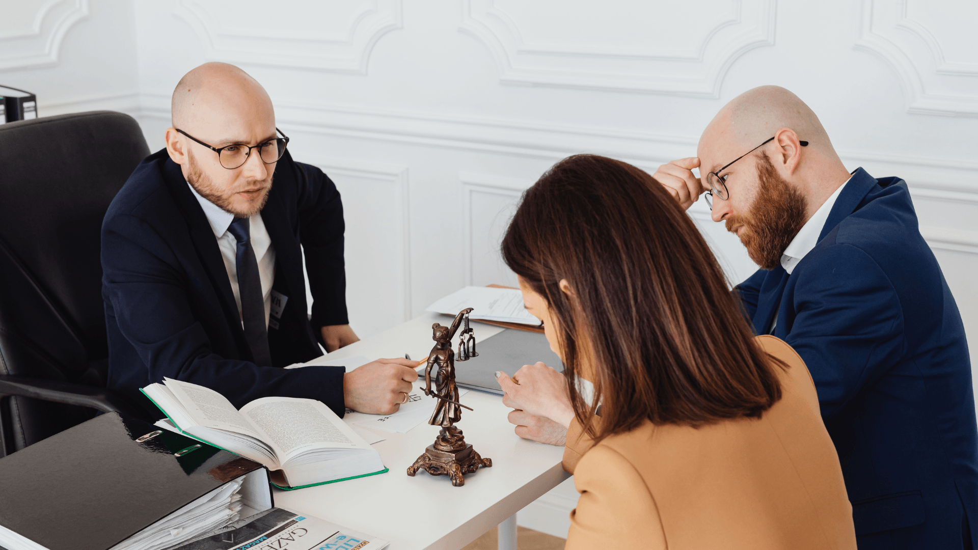 Praxis Law hero background